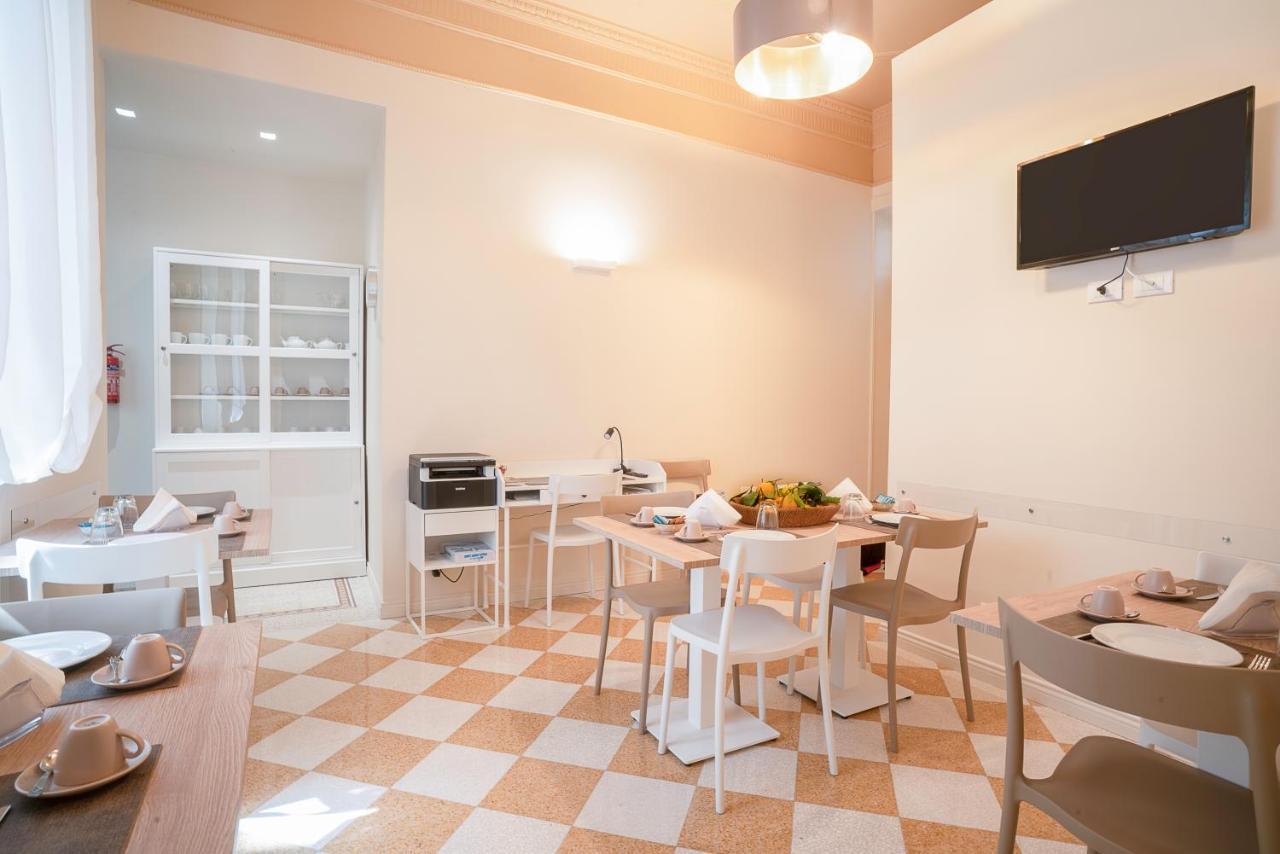 B&B Handy Palermo Eksteriør billede